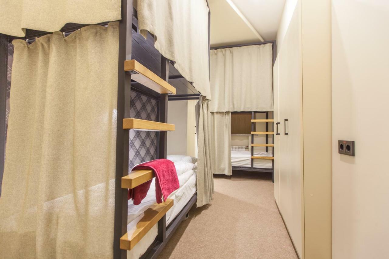 Nap & Rest Hostel เคียฟ ภายนอก รูปภาพ